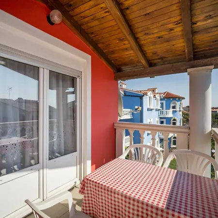 Hilde Red-4 By Interhome