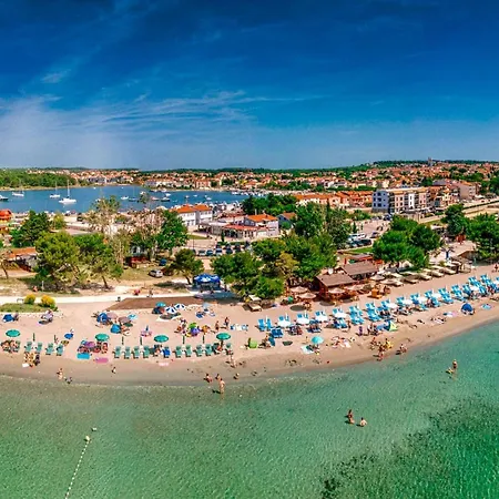 Hilde Red-4 By Interhome