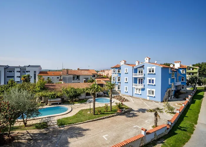 Hilde Red-4 By Interhome * 메덜린