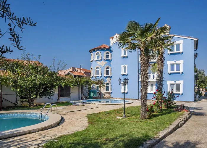 Hilde Red-4 By Interhome 아파트 메덜린