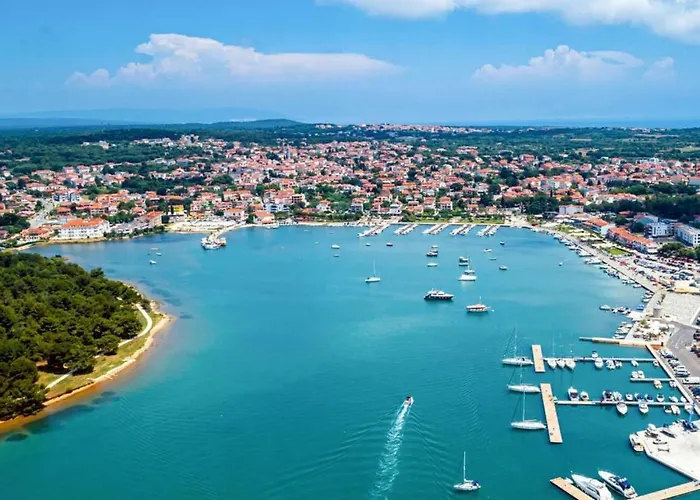 Hilde Red-4 By Interhome 아파트 메덜린