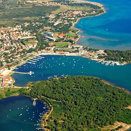 Hilde Red-4 By Interhome * Medulin