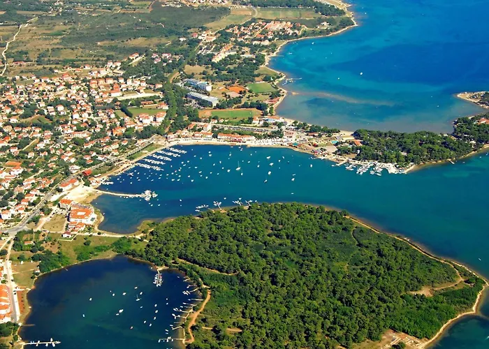 Hilde Red-4 By Interhome * Medulin